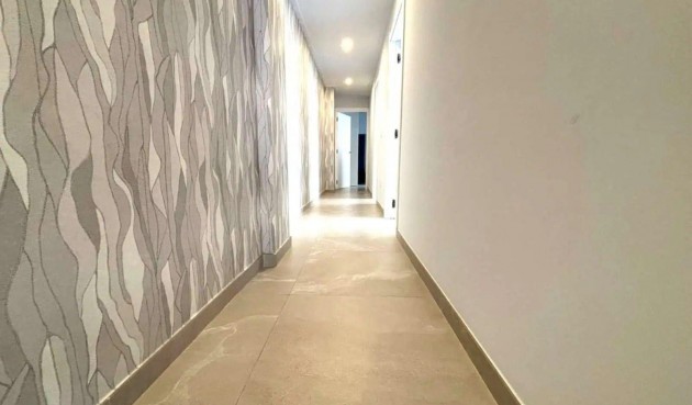 Resale - Penthouse -
Torrevieja - Las Piscinas Naturales
