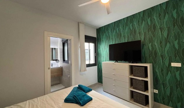 Resale - Penthouse -
Torrevieja - Las Piscinas Naturales
