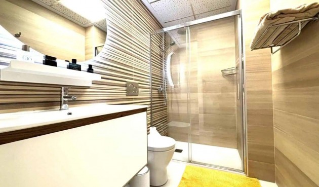 Resale - Penthouse -
Torrevieja - Las Piscinas Naturales