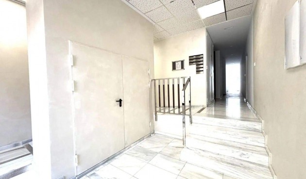 Resale - Penthouse -
Torrevieja - Las Piscinas Naturales