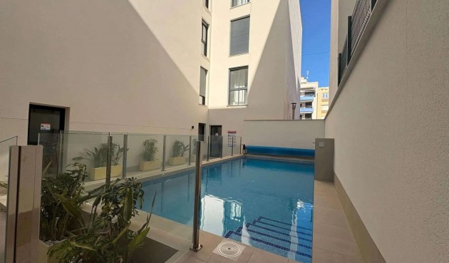 Resale - Penthouse -
Torrevieja - Las Piscinas Naturales