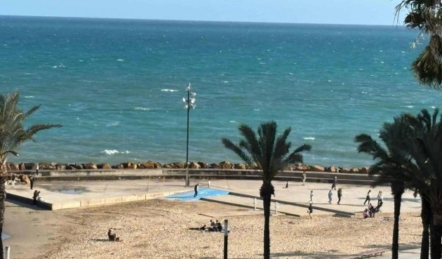 Resale - Penthouse -
Torrevieja - Las Piscinas Naturales