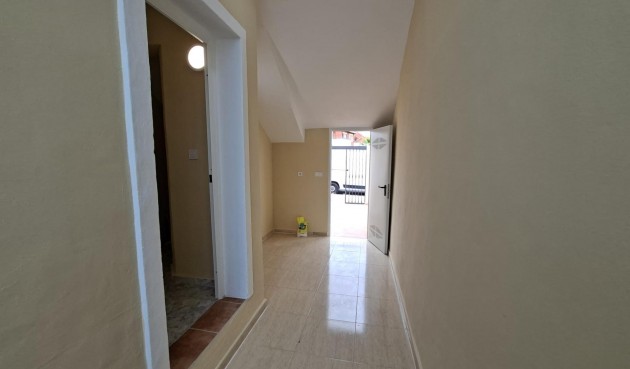 Resale - Bungalow -
Orihuela Costa - Punta Prima