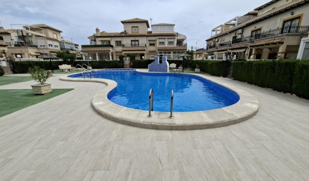 Resale - Bungalow -
Orihuela Costa - Punta Prima