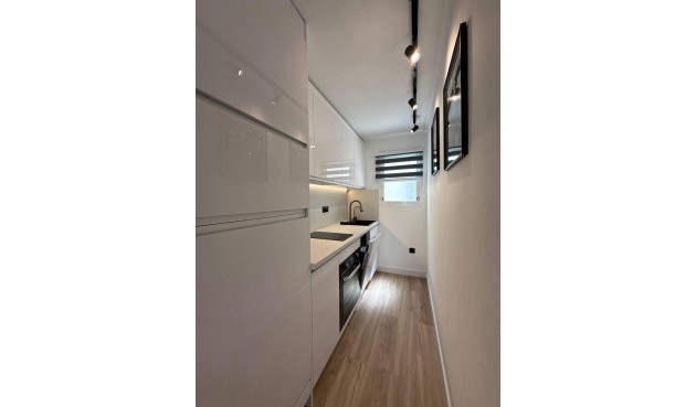Resale - Apartment -
Torrevieja - Playa del Cura