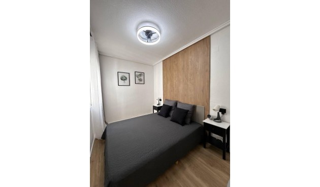 Resale - Apartment -
Torrevieja - Playa del Cura