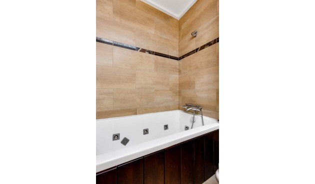 Resale - Apartment -
Guardamar del Segura - Los Secanos