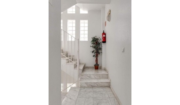Resale - Apartment -
Guardamar del Segura - Los Secanos
