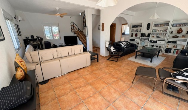 Resale - Villa -
Canadas De San Pedro - Inland