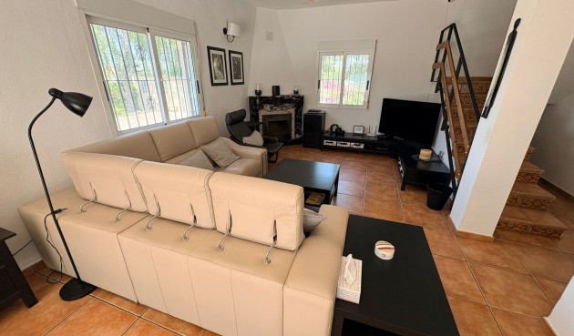 Resale - Villa -
Canadas De San Pedro - Inland