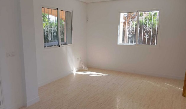 Resale - Town House -
Mil Palmeras - Costa Blanca
