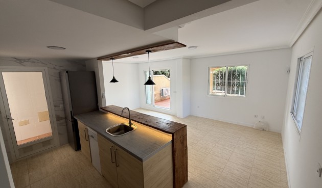 Resale - Town House -
Mil Palmeras - Costa Blanca