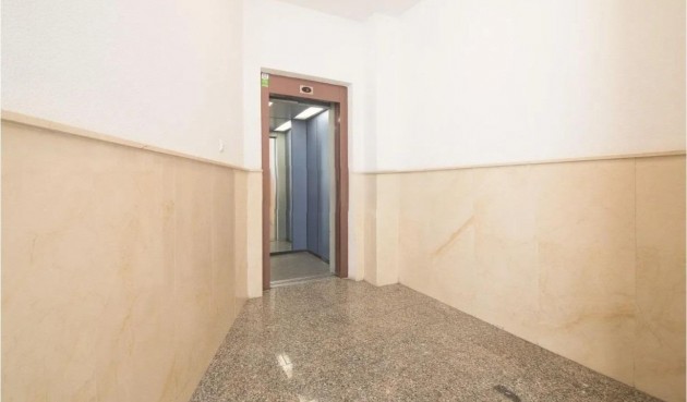 Resale - Apartment -
El Altet - Balsares