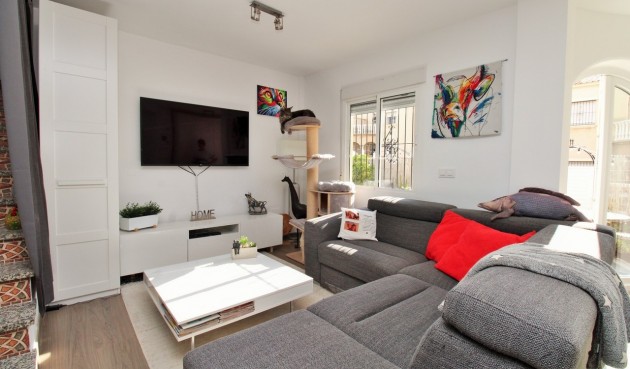 Resale - Town House -
Villamartin - Costa Blanca