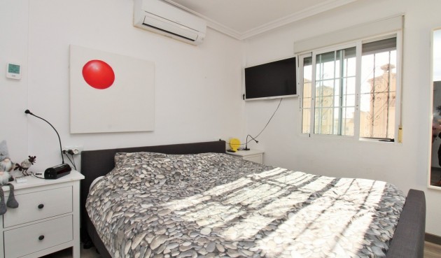 Resale - Town House -
Villamartin - Costa Blanca
