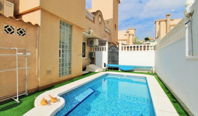 Resale - Town House -
Villamartin - Costa Blanca