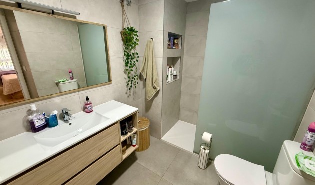 Resale - Apartment -
Torrevieja - Centro