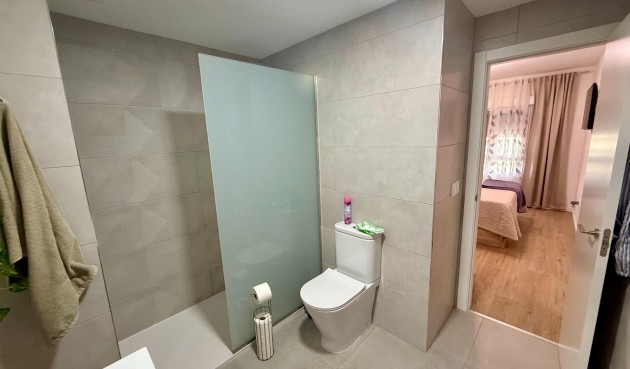 Resale - Apartment -
Torrevieja - Centro