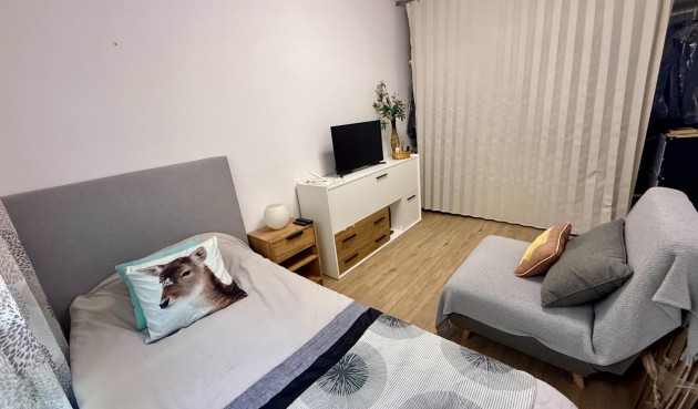 Resale - Apartment -
Torrevieja - Centro