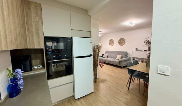 Resale - Apartment -
Torrevieja - Centro