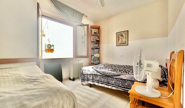 Resale - Apartment -
Torrevieja - Playa de los Locos