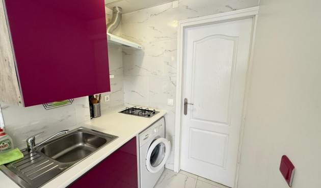 Resale - Apartment -
Torrevieja - Playa del Cura