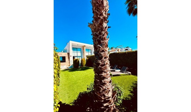 Resale - Town House -
Orihuela Costa - Villamartín