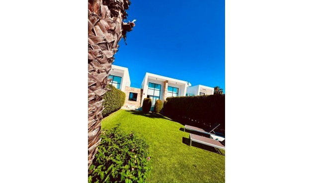 Resale - Town House -
Orihuela Costa - Villamartín