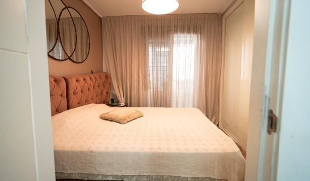 Resale - Town House -
Torrevieja - aguas nuevas
