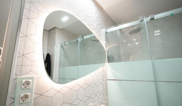 Resale - Town House -
Torrevieja - aguas nuevas