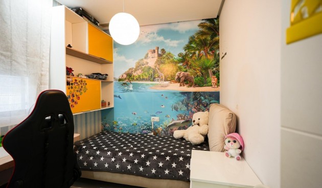 Resale - Town House -
Torrevieja - aguas nuevas