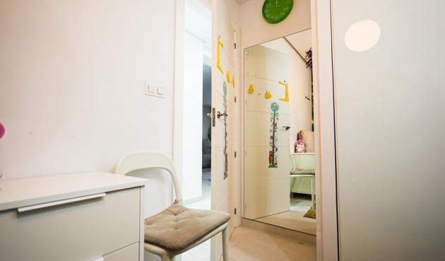 Resale - Town House -
Torrevieja - aguas nuevas