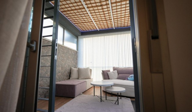Resale - Town House -
Torrevieja - aguas nuevas