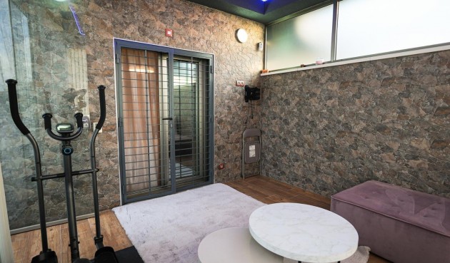 Resale - Town House -
Torrevieja - aguas nuevas