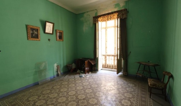 Brukt - Villa -
Orihuela - Inland