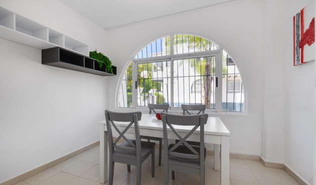 Återförsäljning - Bungalow -
Torrevieja - Costa Blanca