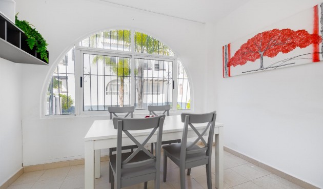 Återförsäljning - Bungalow -
Torrevieja - Costa Blanca