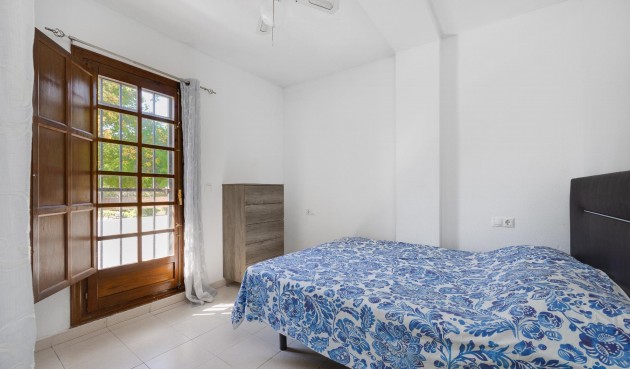 Återförsäljning - Bungalow -
Torrevieja - Costa Blanca