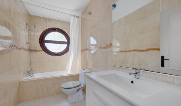Återförsäljning - Bungalow -
Torrevieja - Costa Blanca