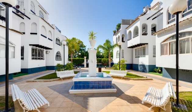 Återförsäljning - Bungalow -
Torrevieja - Costa Blanca