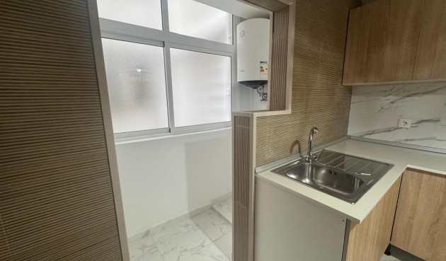Resale - Apartment -
Torrevieja - Costa Blanca