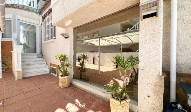 Brukt - Villa -
San Miguel de Salinas - Inland