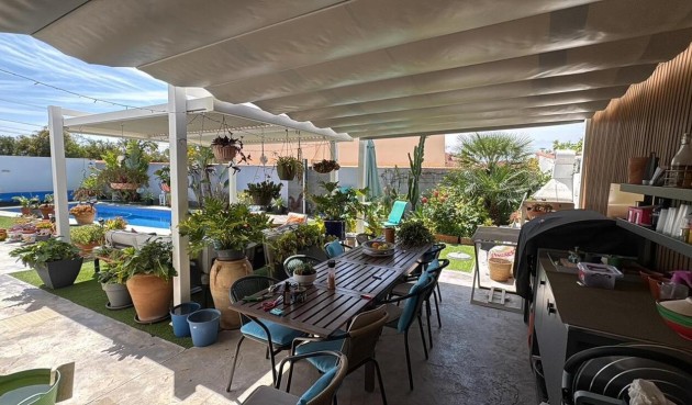 Brukt - Villa -
Torrevieja - Torreta Florida