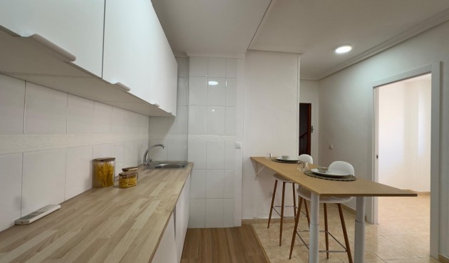 Brukt - Apartment -
Torrevieja - Centro
