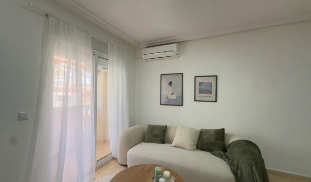 Brukt - Apartment -
Torrevieja - Centro