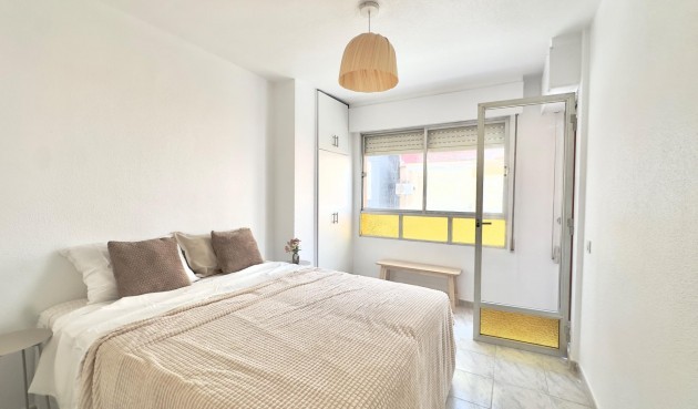 Brukt - Apartment -
Torrevieja - Estacion De Autobuses