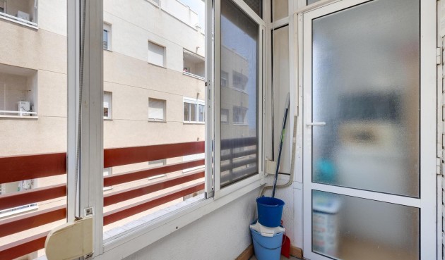 Resale - Apartment -
Torrevieja - Centro
