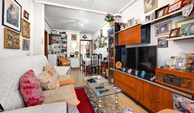 Resale - Apartment -
Torrevieja - Centro