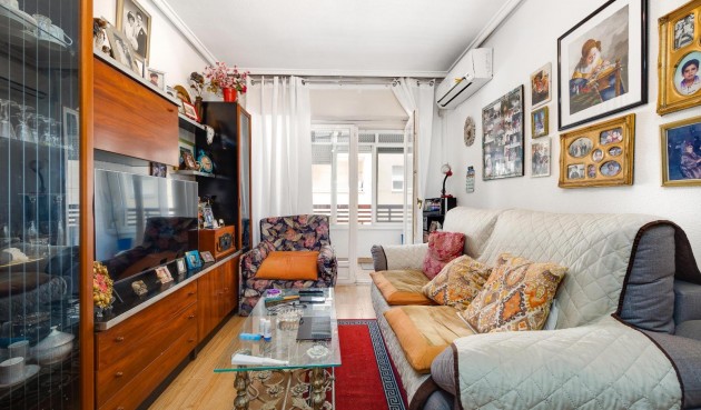 Resale - Apartment -
Torrevieja - Centro