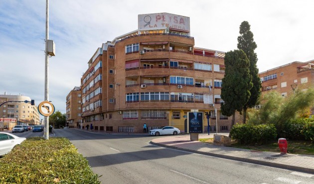 Resale - Apartment -
Torrevieja - Centro